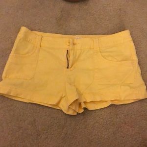 yellow shorts